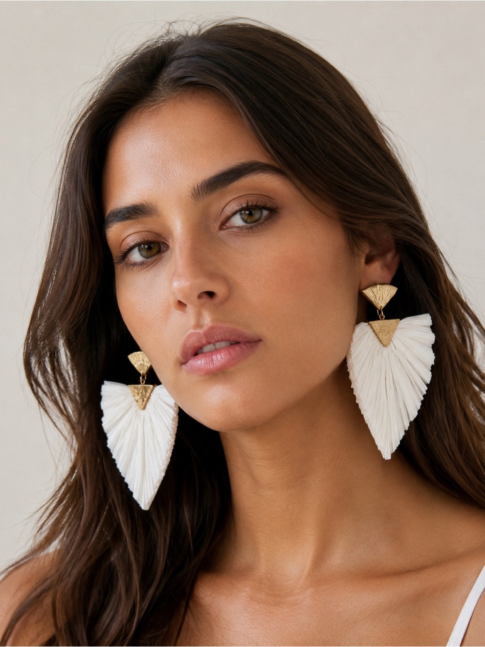 🌼HANDMADE🌼 Bohemian White Raffia Earrings